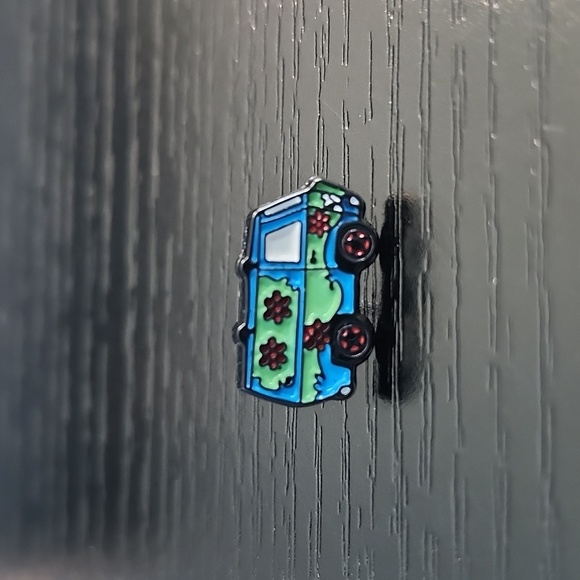 Scooby Doo Mystery Van Inspired Earrings - Picture 2 of 4